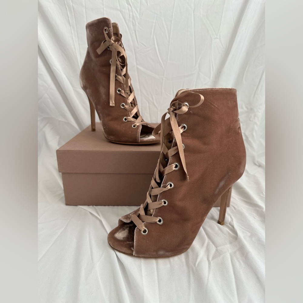 Gianvito Rossi Marie Velvet Bootie - Rose Pink - Size EU38.5